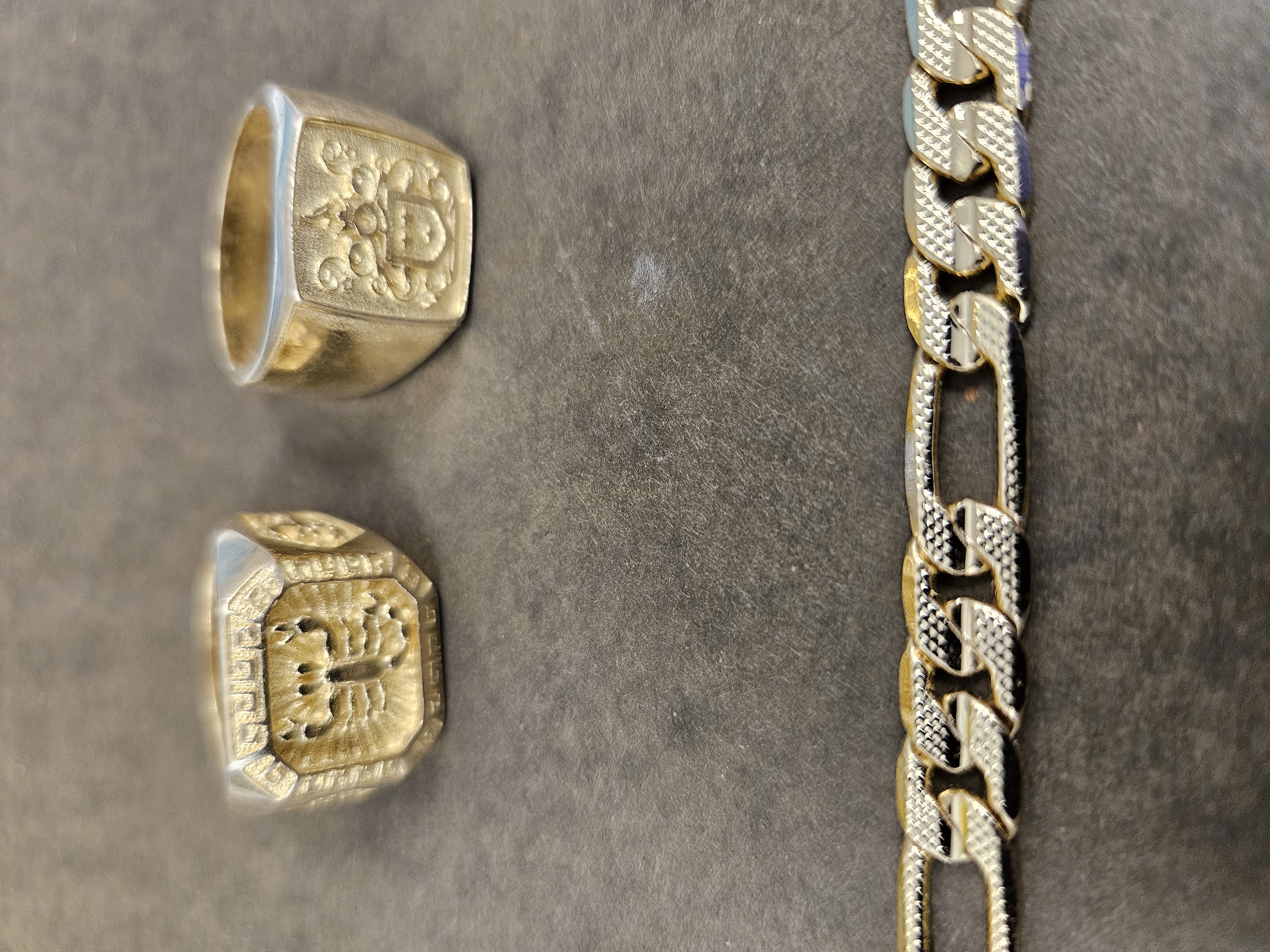 Distraction theft jewellery