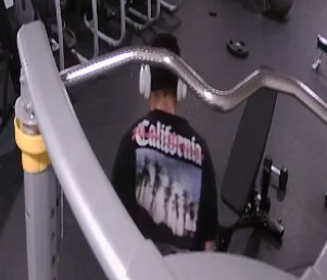  Investigators would like to identify and speak with the individual pictured below in connection to this incident.