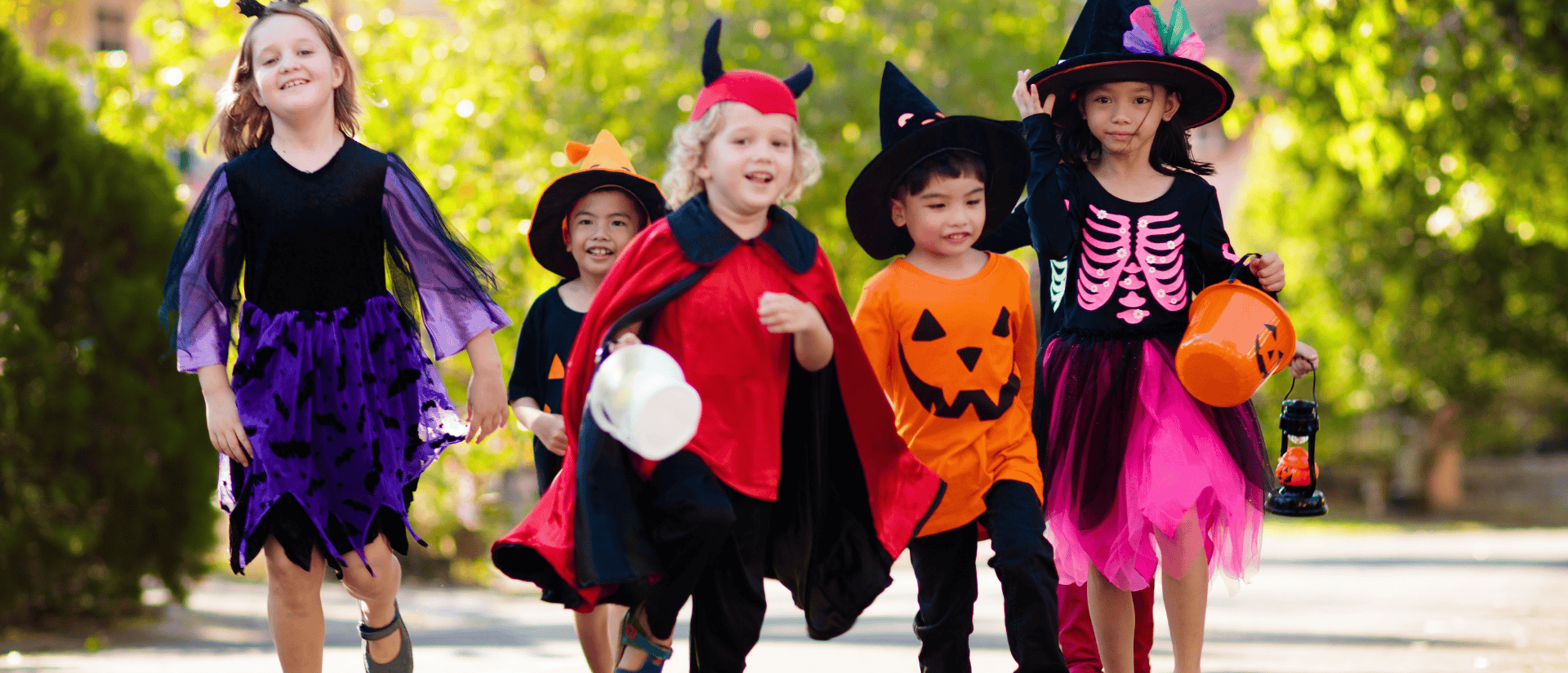 Kids trick-or-treating